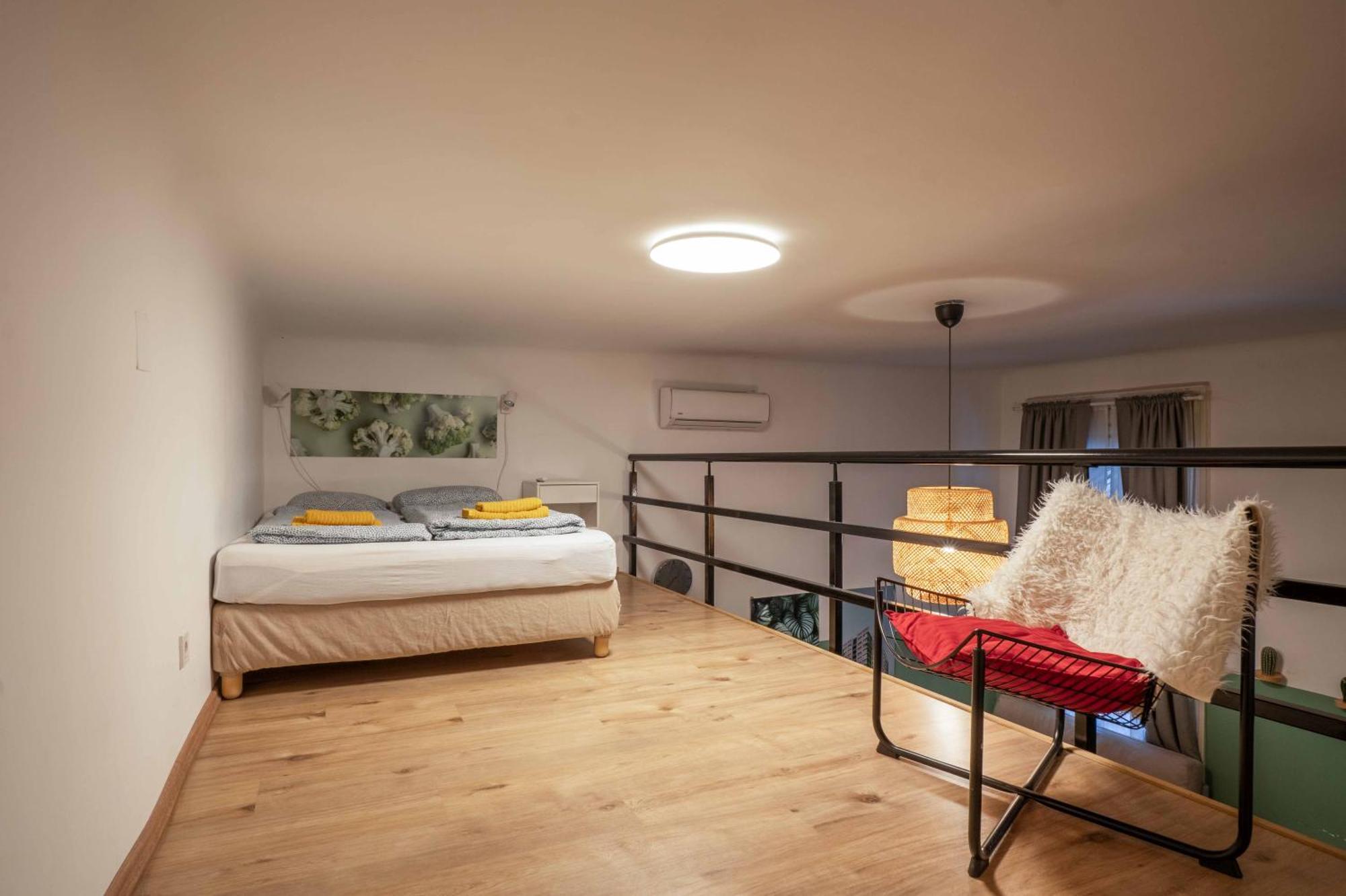 Cosy Studio In Terezvaros W41 Green Budapest Eksteriør billede